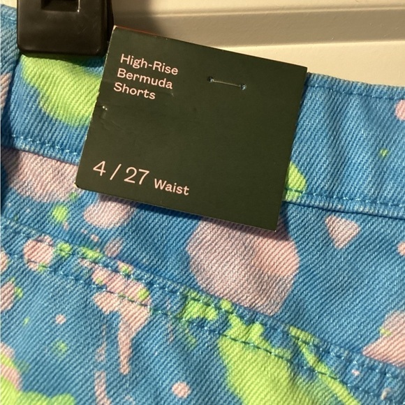 NWT Wild Fable Tie-Dye High Rise Bermuda Shorts Size 4/27W - Picture 4 of 8